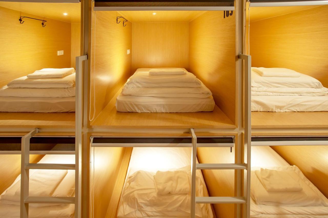 Hostel Yote 28 *